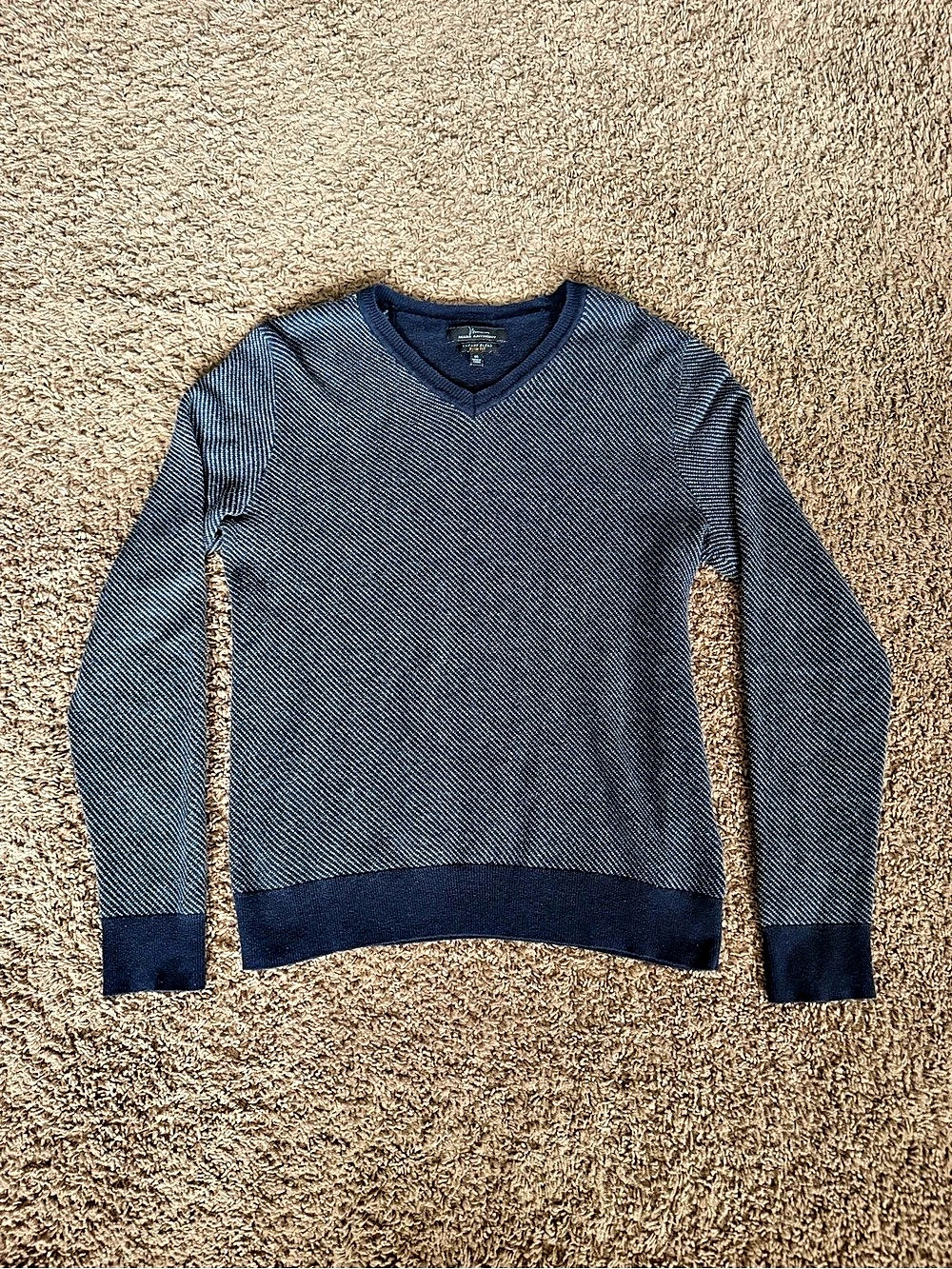 Marc Anthony Luxury Blend V-Neck Sweater Striped V-Neck Blue Size Medium